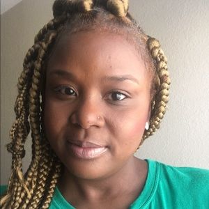 Meet your Posher, Sharna